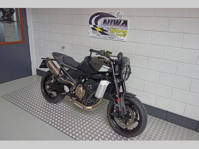 HUSQVARNA SVARTPILEN 801 – foto 2