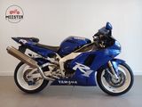 YAMAHA YZF R1