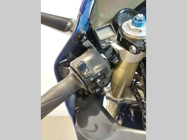 yamaha - yzf-r1