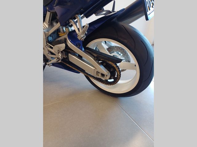 yamaha - yzf-r1