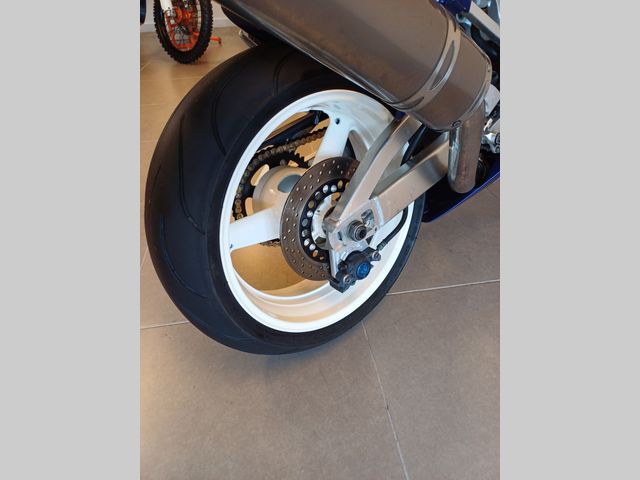 yamaha - yzf-r1