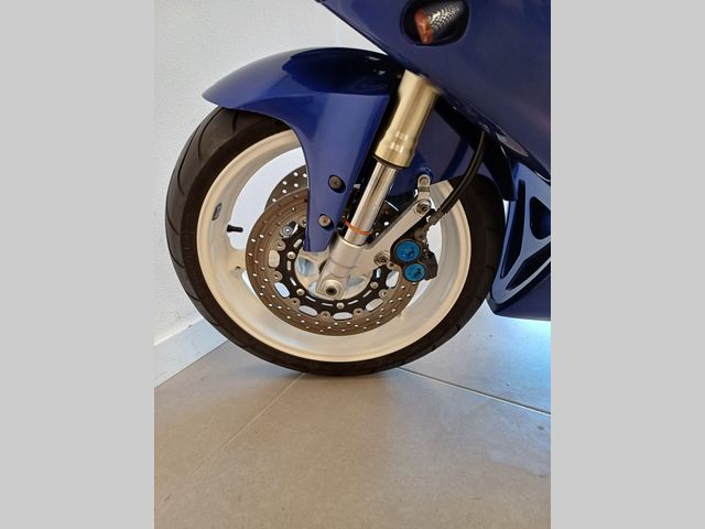 yamaha - yzf-r1