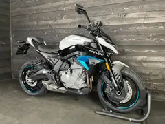 Cfmoto 675NK Nebula White 2026 nieuw – foto 3 van 15