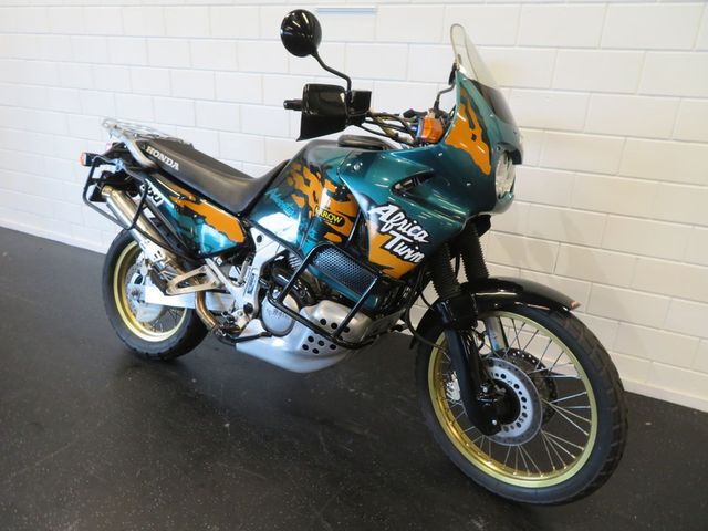 honda - xrv-750-africa-twin
