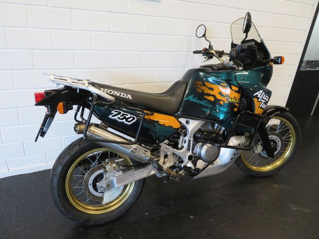 honda - xrv-750-africa-twin