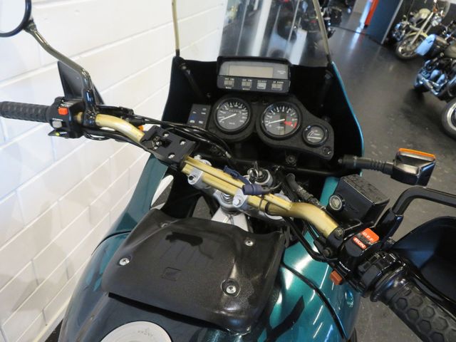 honda - xrv-750-africa-twin