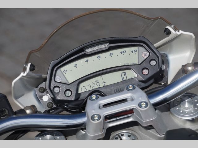 ducati - monster-696