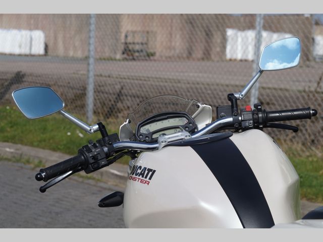 ducati - monster-696