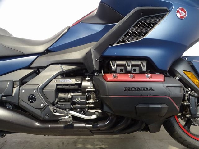 honda - gl-1800-goldwing-bagger
