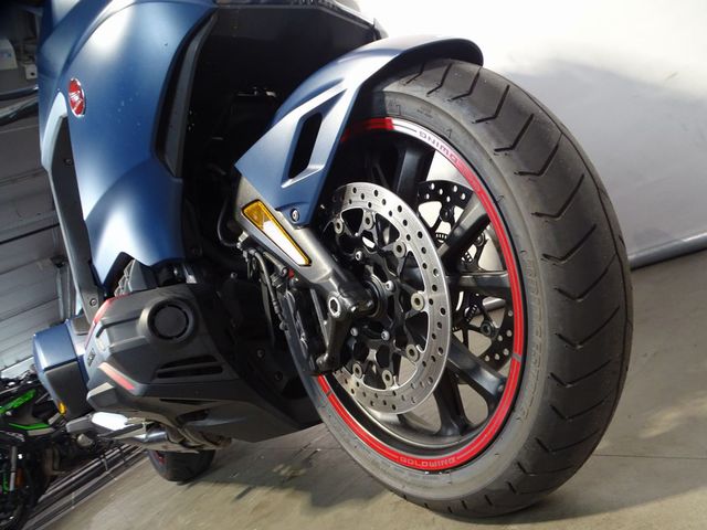 honda - gl-1800-goldwing-bagger