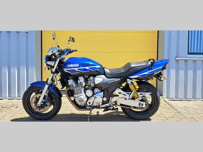 YAMAHA XJR 1300 SP – foto 3
