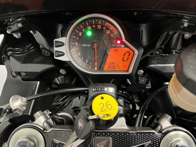 honda - cbr-1000-rr-fireblade