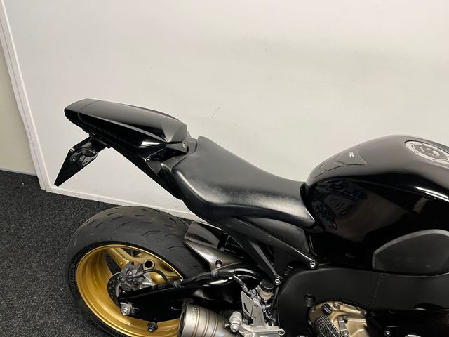 honda - cbr-1000-rr-fireblade