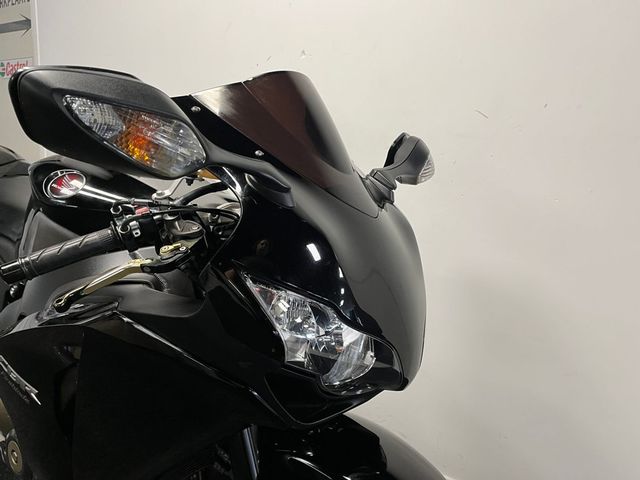 honda - cbr-1000-rr-fireblade