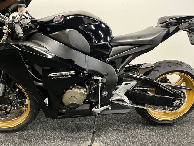 honda - cbr-1000-rr-fireblade