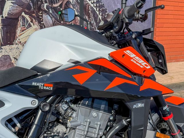 ktm - 990-duke