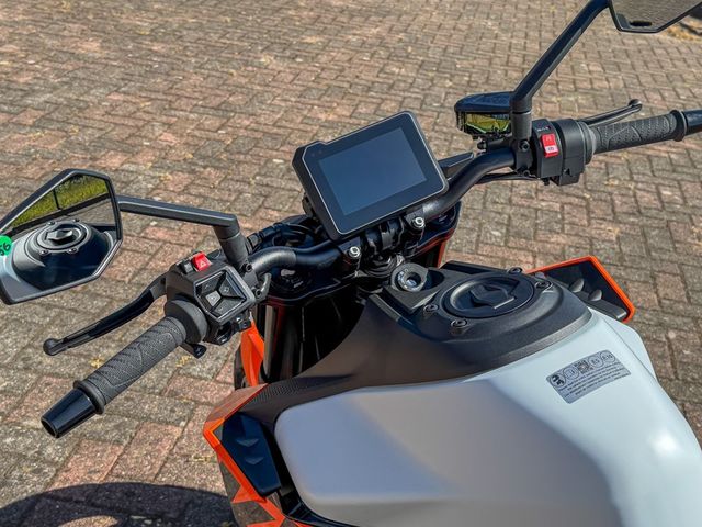 ktm - 990-duke