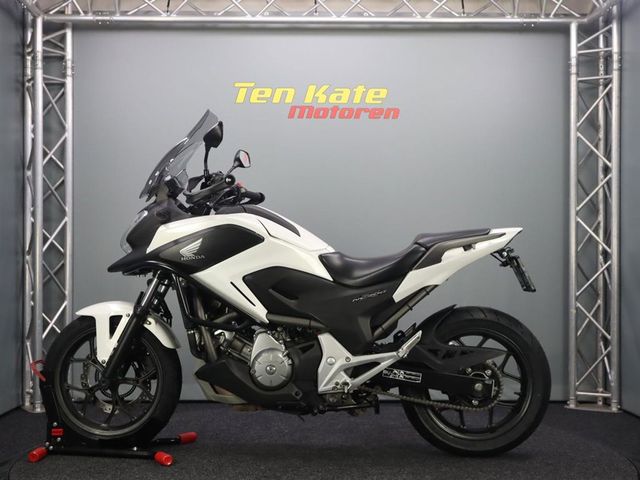 honda - nc-700-x-dct