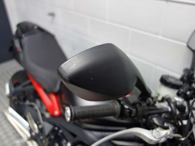 triumph - street-triple-r