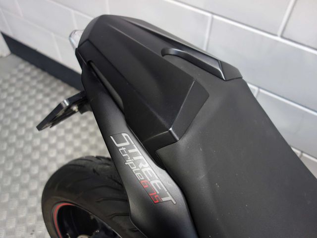 triumph - street-triple-r