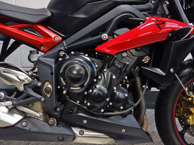 triumph - street-triple-r