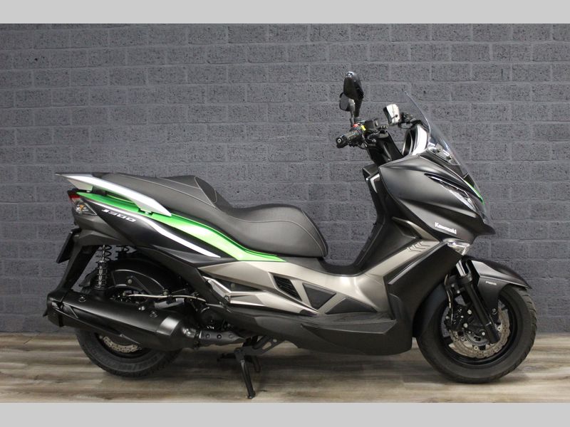 Kawasaki J 300 2014 occasion