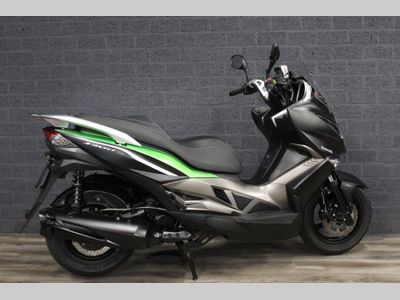 KAWASAKI J 300 – foto 4