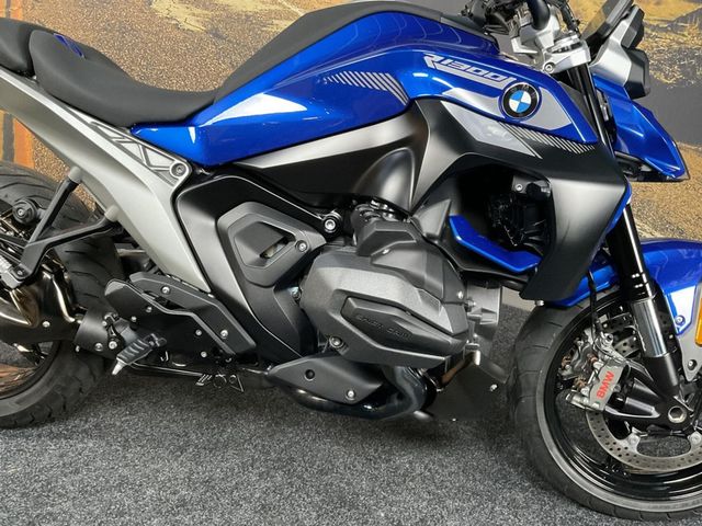 bmw - r-1300-r