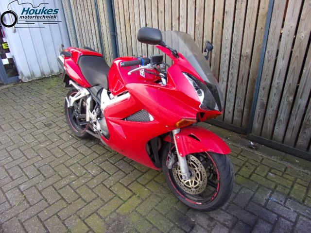 honda - vfr-800