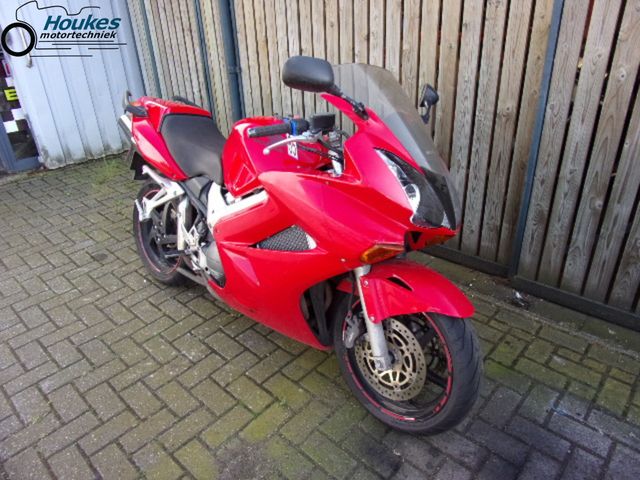 honda - vfr-800