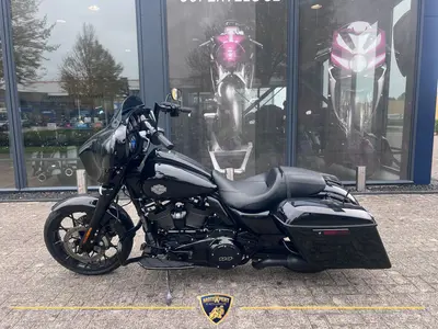 HARLEY-DAVIDSON STREET GLIDE SPECIAL FLHXS – foto 2