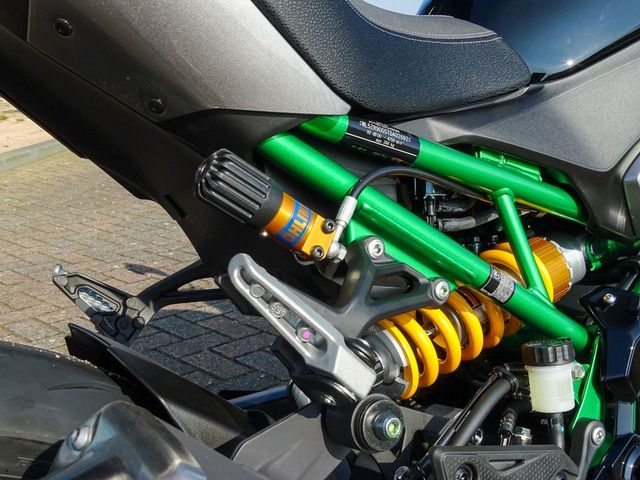 kawasaki - z900-se