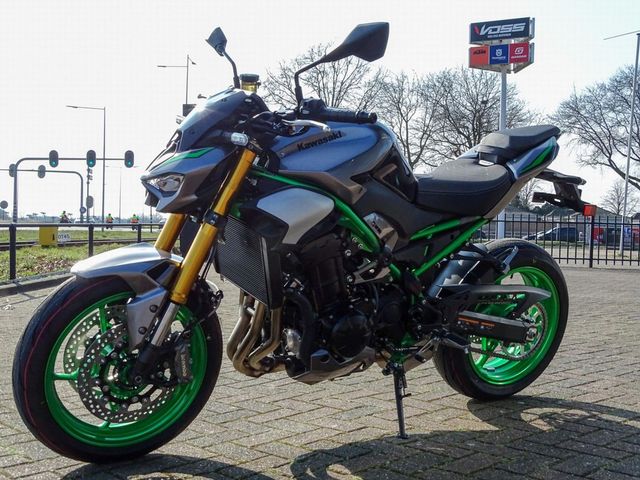 kawasaki - z900-se
