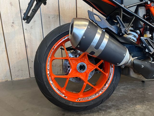 ktm - 1290-super-duke-gt