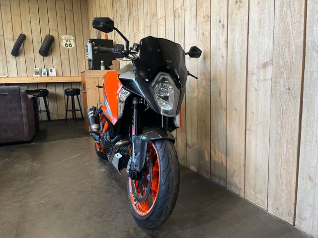 ktm - 1290-super-duke-gt