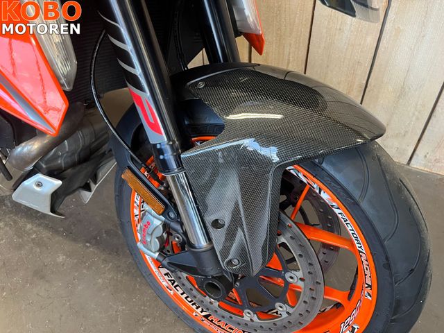 ktm - 1290-super-duke-gt