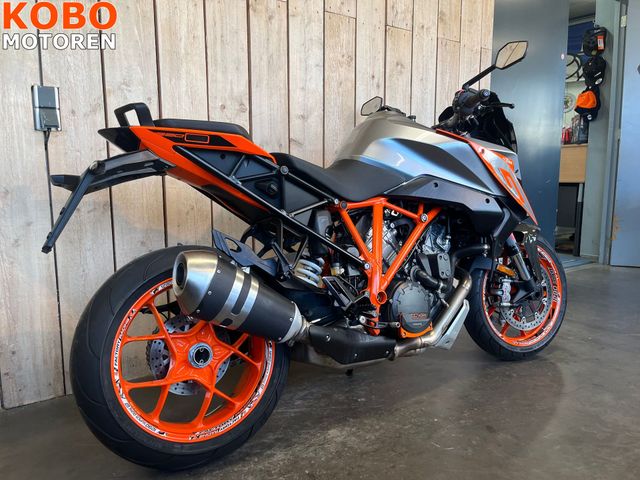 ktm - 1290-super-duke-gt