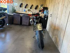 KTM 690 SMC R 2026 nieuw – foto 8 van 20