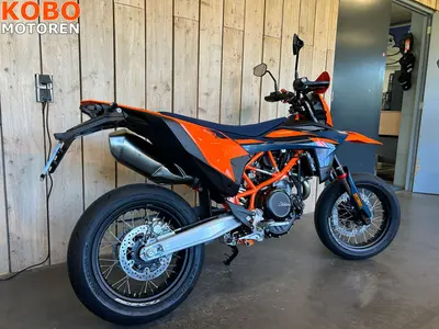 KTM 690 SMC R – foto 4