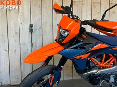 KTM 690 SMC R 2026 nieuw – foto 12 van 20