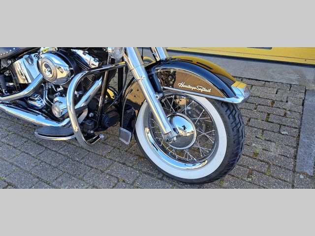 harley-davidson - heritage-softail-classic-flstc