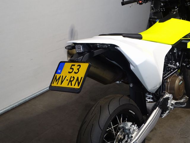 husqvarna - 701-supermoto