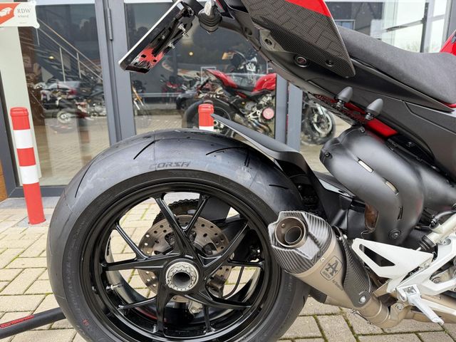 ducati - streetfighter-v4