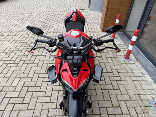 ducati - streetfighter-v4