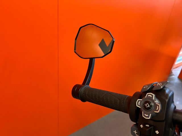 ktm - 1390-super-duke-r