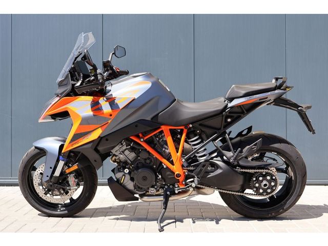 ktm - 1290-super-duke-gt