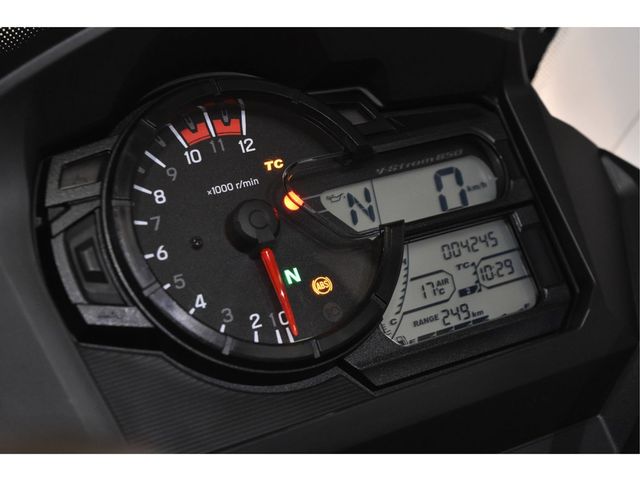 suzuki - v-strom-650-xta