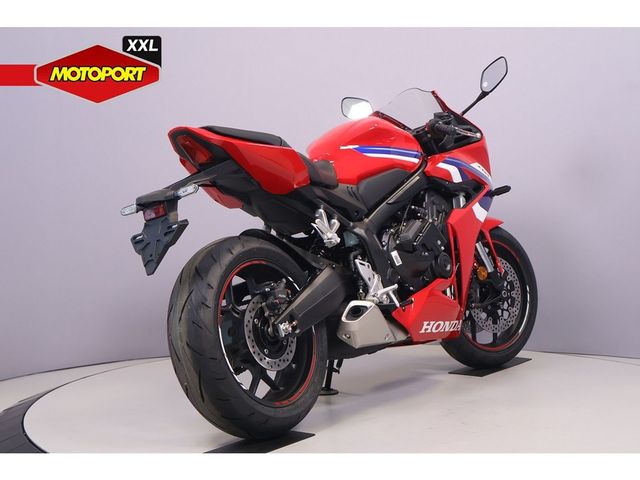 honda - cbr-650-r