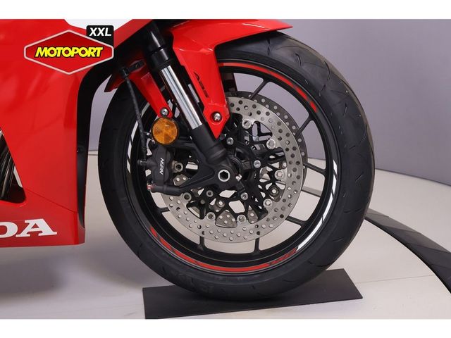 honda - cbr-650-r