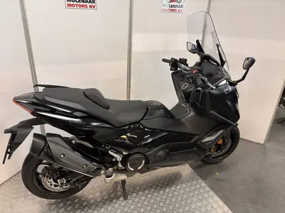 YAMAHA TMAX TECH MAX 560 – foto 3